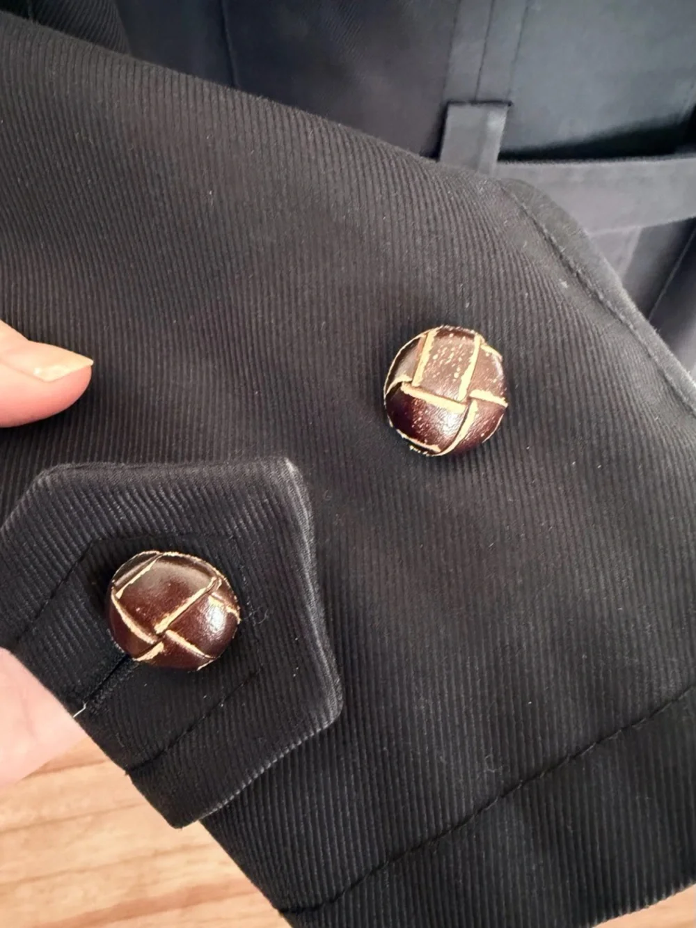 Burberry Black Double-Breasted Belted Trench Coat - Picture 7 of 13